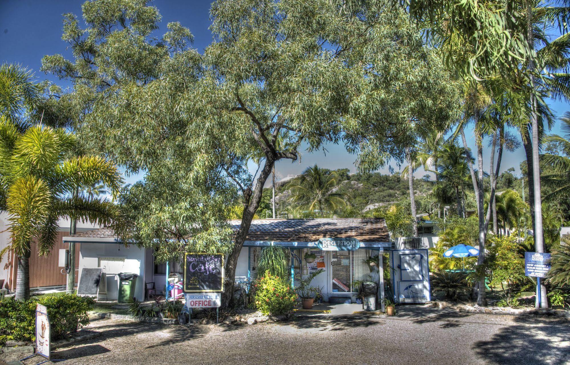 Horseshoe Bay Resort Bowen Esterno foto