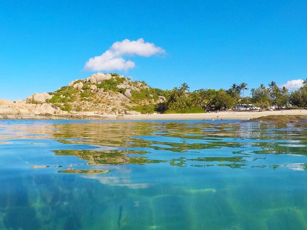Horseshoe Bay Resort Bowen Esterno foto